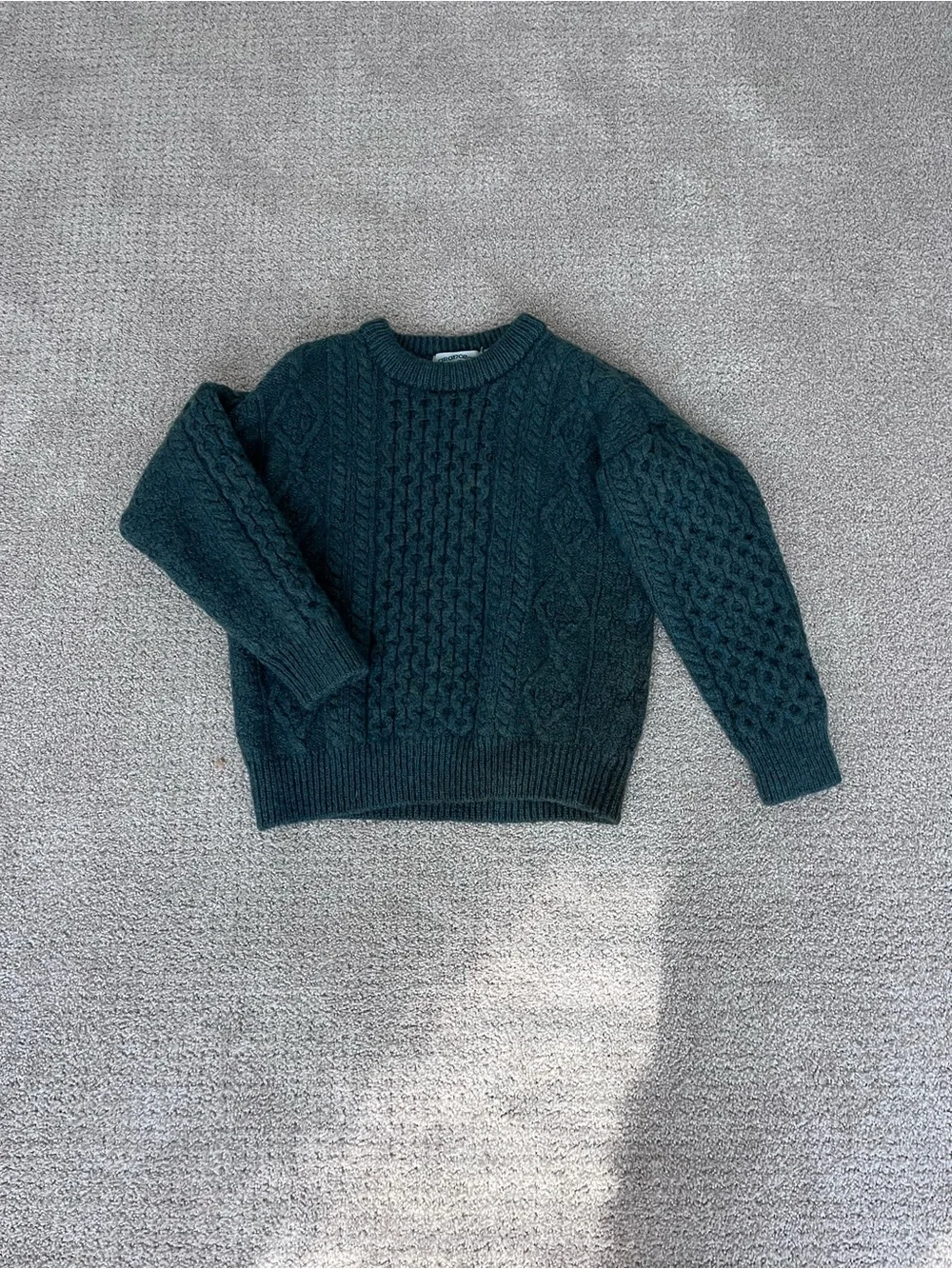 Unisex Cable Knit Crewneck 100% Wool Sweater